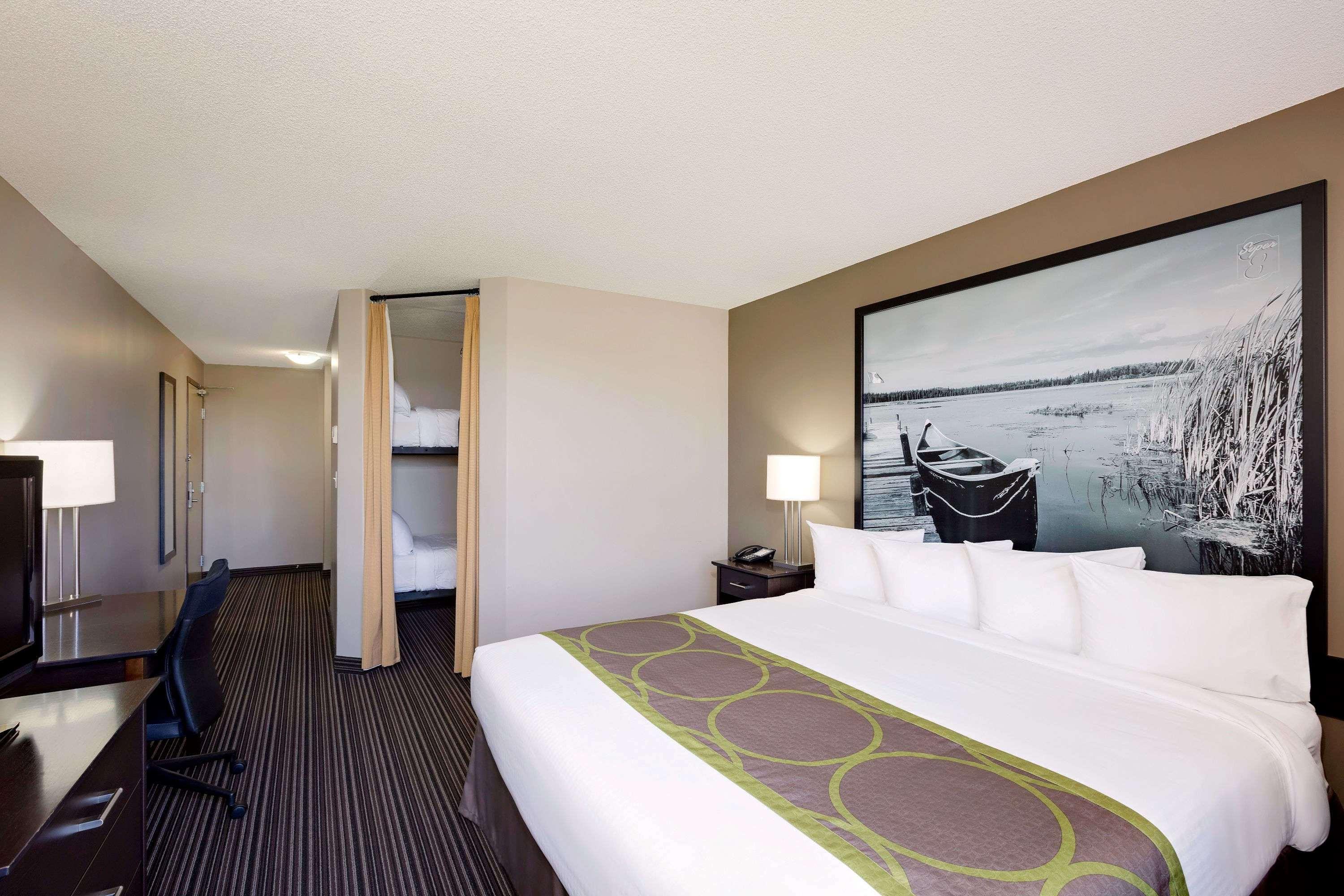 Super 8 By Wyndham Kapuskasing Hotel Exterior foto