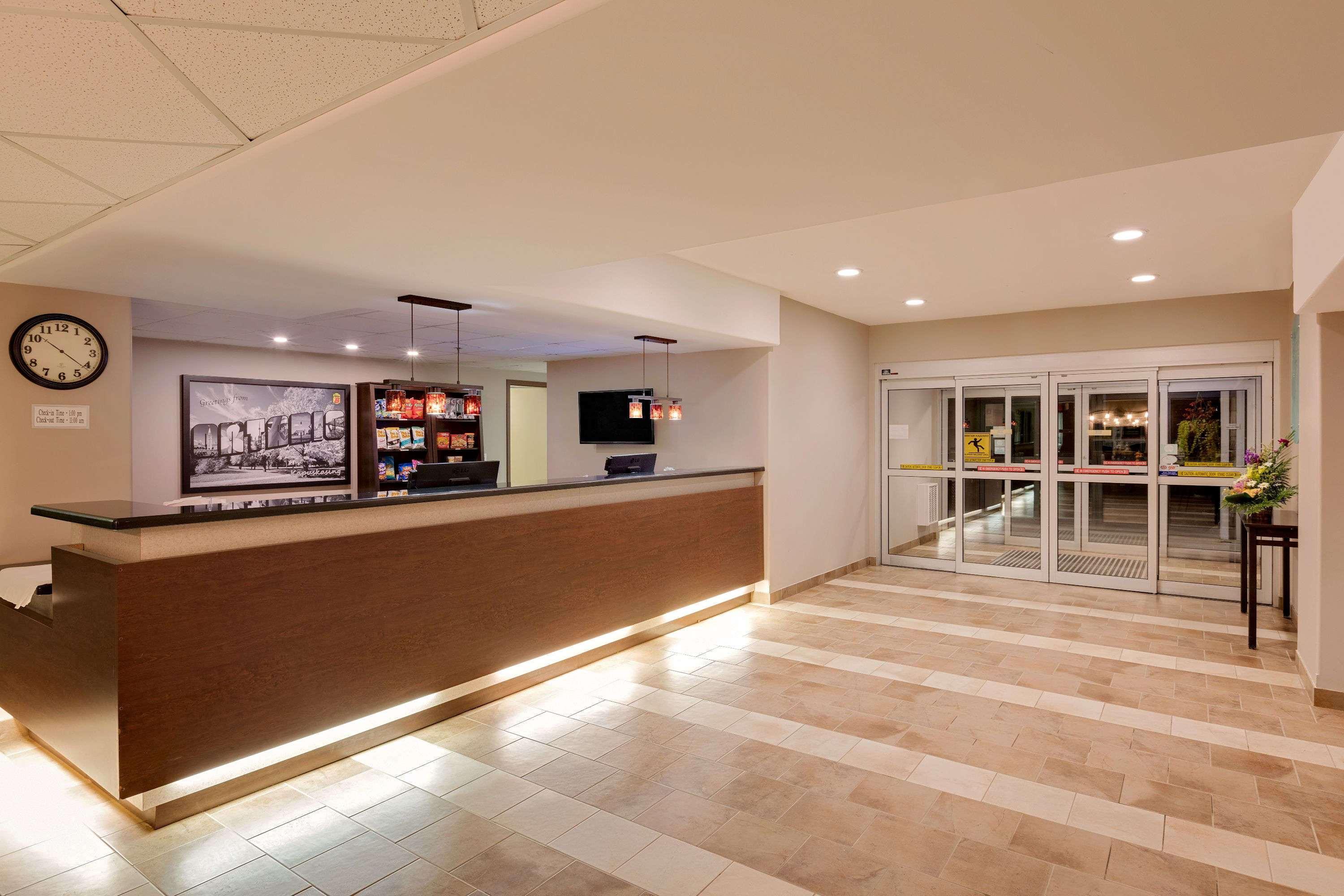 Super 8 By Wyndham Kapuskasing Hotel Exterior foto
