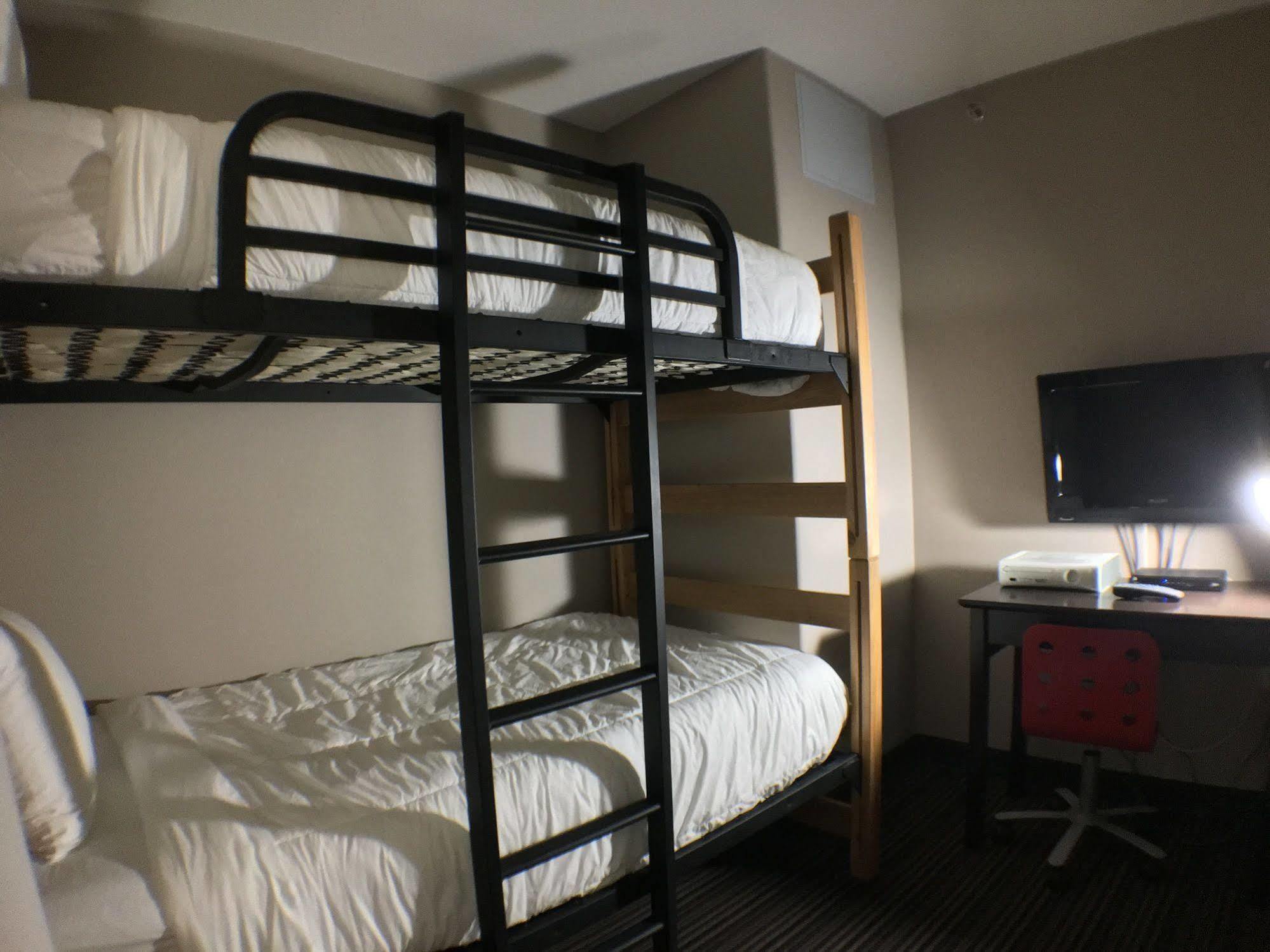 Super 8 By Wyndham Kapuskasing Hotel Exterior foto